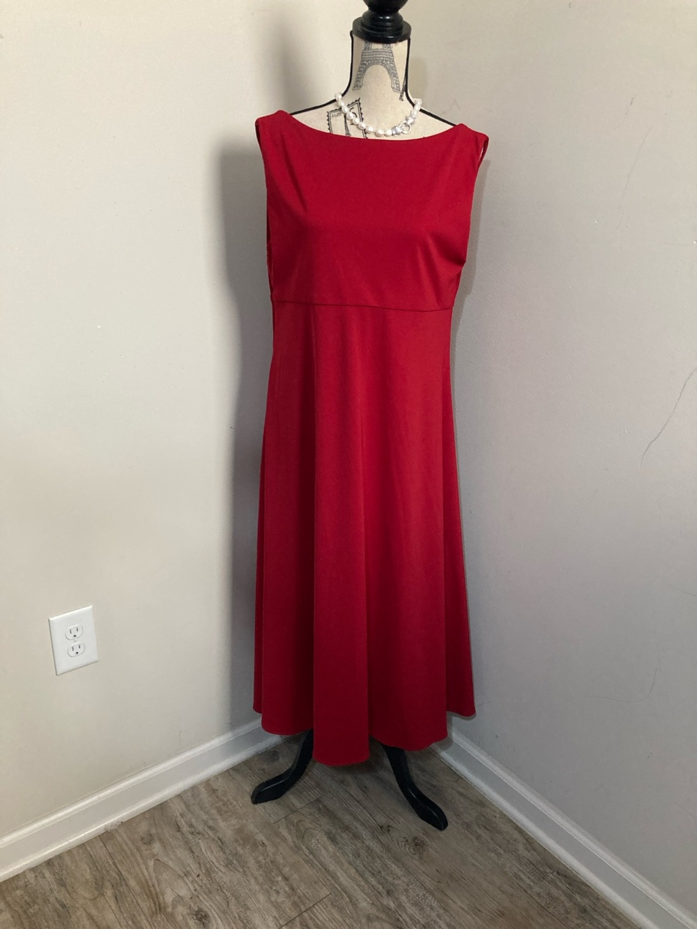 Elegant Red Sleeveless Maxi Wedding Dress